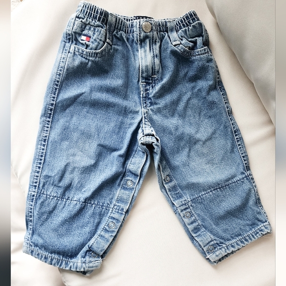 Tommy Hilfiger Baby Boy Jeans Elastic Waist Flag Logo Snap Legs Zipper Sz 6-12M - Picture 1 of 7